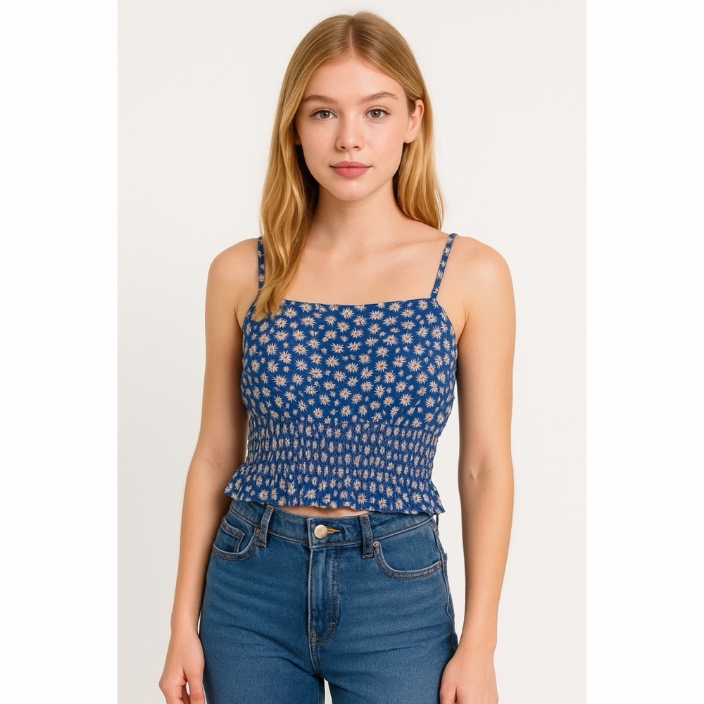 NWT American Eagle Daisy Floral Smocked Tank